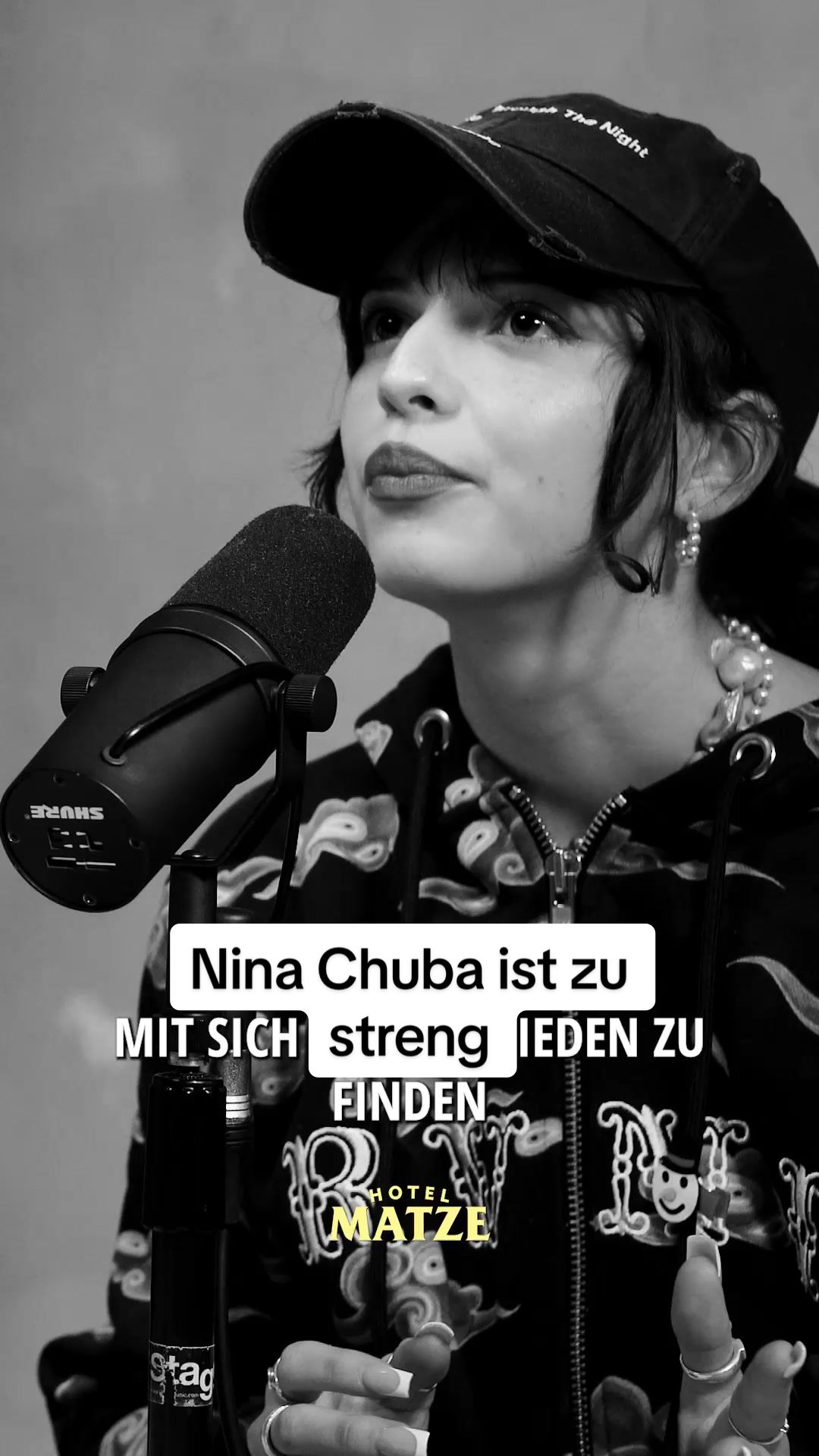 Nina Chuba über die Strenge. Seid ihr auch zu streng zu euch? #ninachuba #hotelmatze #podcast #interview #mentalegesundheit #streng TikTok